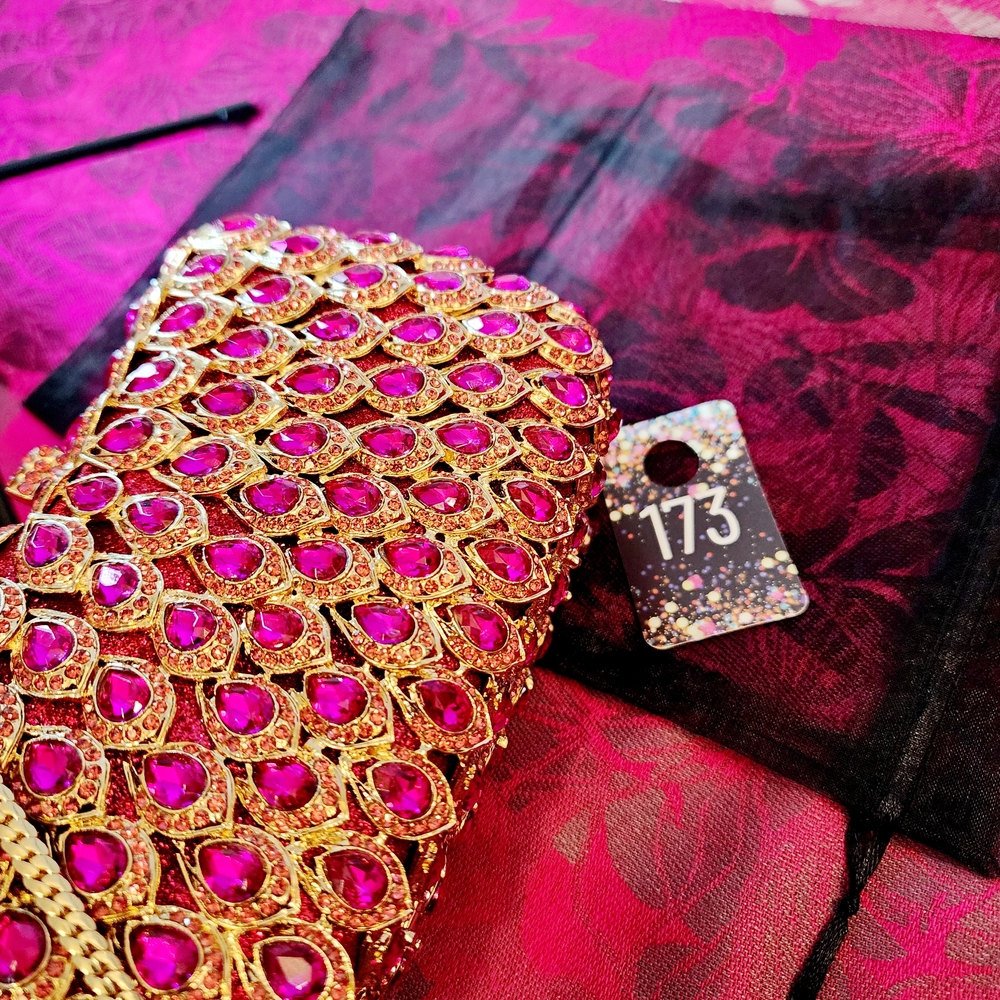 Jewels With A Purpose Pink And Gold Jeweled Clutch. NEW. - Picture 10 of 10